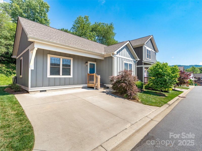 Property image 2 of 82 Wheeler Road in Barkley Terrace, Weaverville, NC 28787