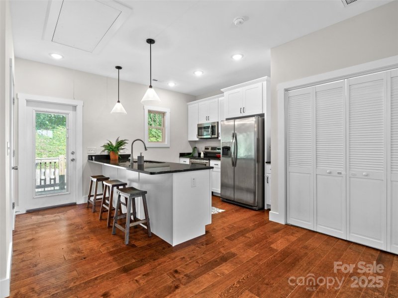 Property image 4 of 82 Wheeler Road in Barkley Terrace, Weaverville, NC 28787