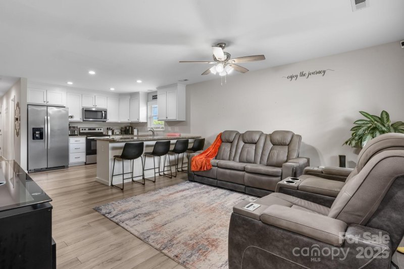 Property image 3 at 2411 28th Street, Hickory, NC 28601