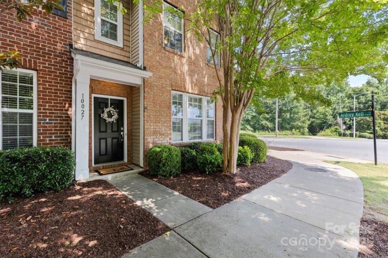 Property image 2 at 10027 Juniper Trace Drive, Charlotte, NC 28277
