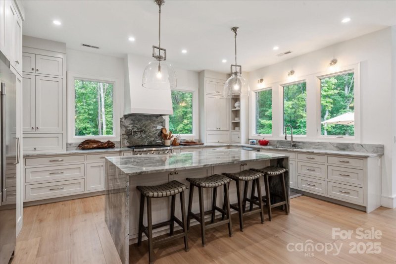 Property image 5 of 3020 Brooks Mill Lane in Olive Branch Estates, Wingate, NC 28174