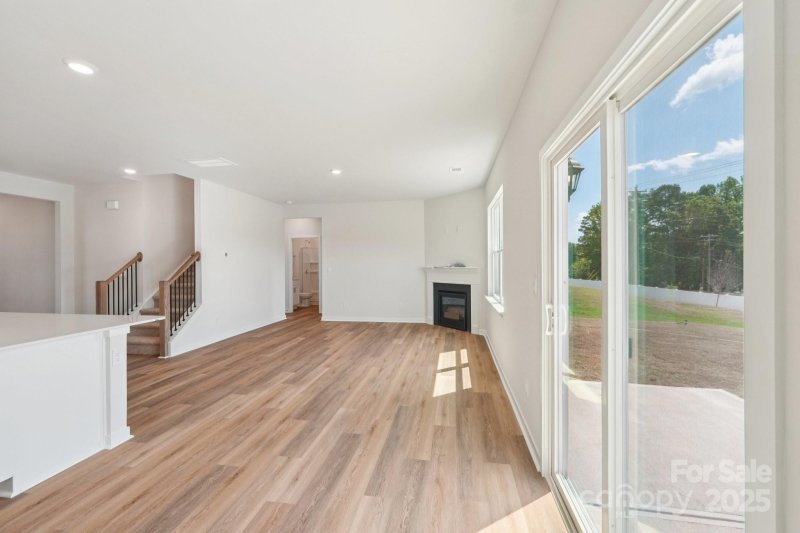 Property image 4 at 11131 Cardinal Creek Avenue, Charlotte, NC 28215