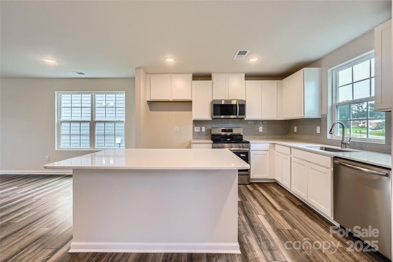 Property image 5 at 1545 Cottage Creek Drive, Bessemer City, NC 28016