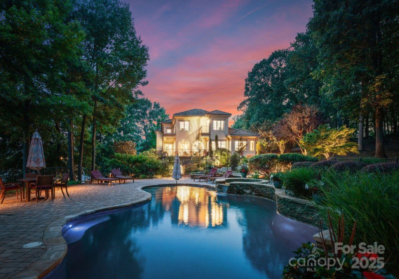 Property image 2 of 9184 Greenwood Road in Avalon Point, Terrell, NC 28682