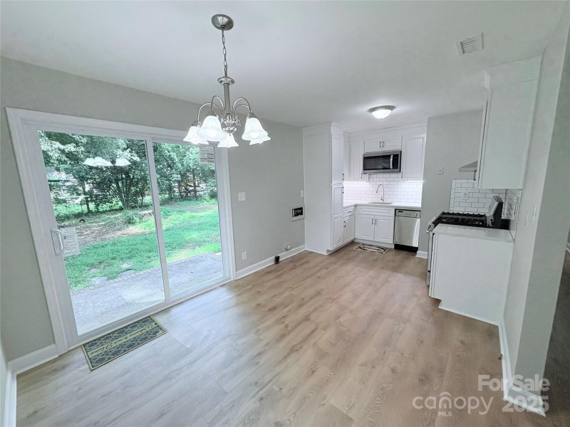 Property image 4 of 4209 Donnybrook Place in Windsor Park, Charlotte, NC 28205