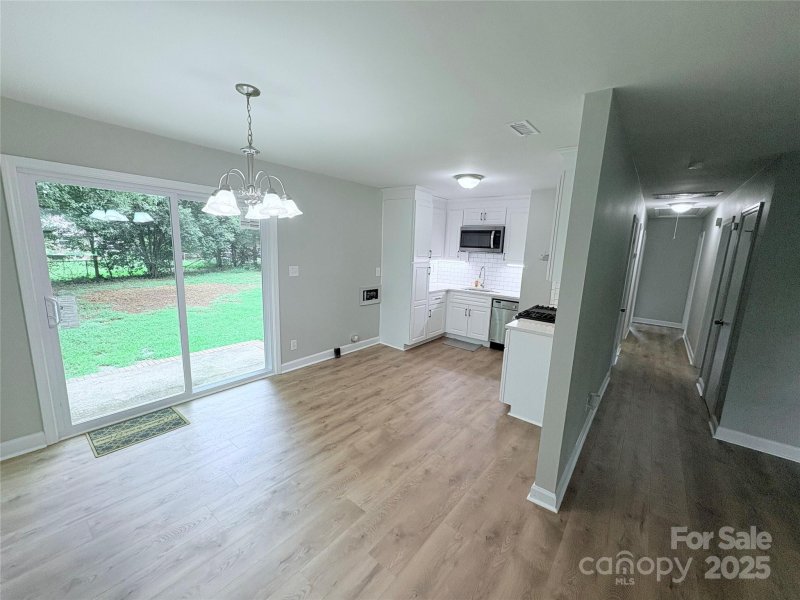 Property image 5 of 4209 Donnybrook Place in Windsor Park, Charlotte, NC 28205