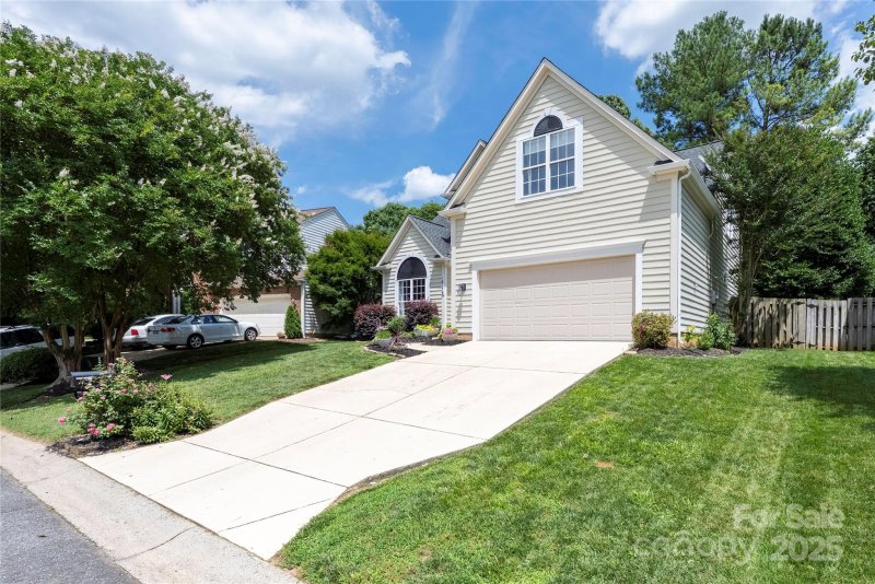 Property image 2 at 14218 Springsure Court, Huntersville, NC 28078