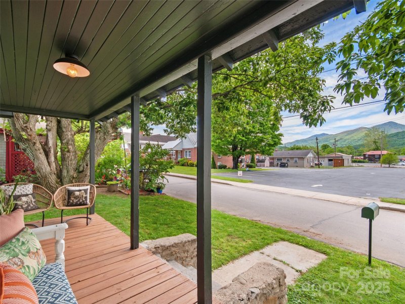 Property image 2 at 291 Camelot Drive, Waynesville, NC 28786