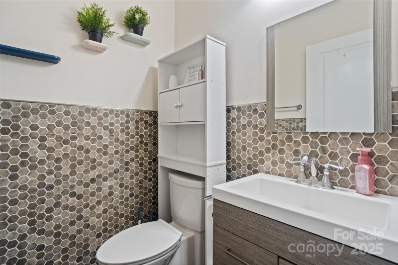 Property image 5 of 12923 Plumleaf Drive in Old Stone Crossing, Charlotte, NC 28213