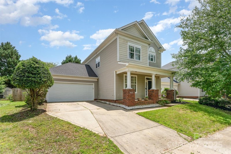 Property image 2 at 7642 Rolling Meadows Lane, Huntersville, NC 28078