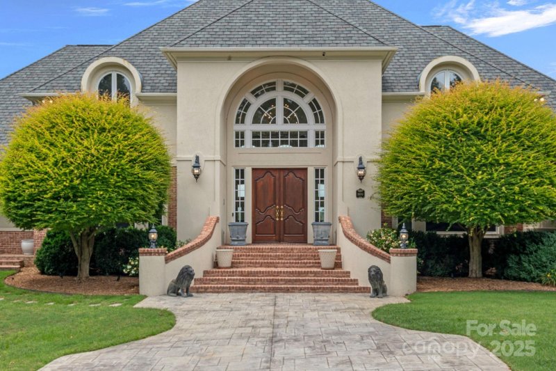 Property image 3 at 8800 Covey Rise Court, Charlotte, NC 28226