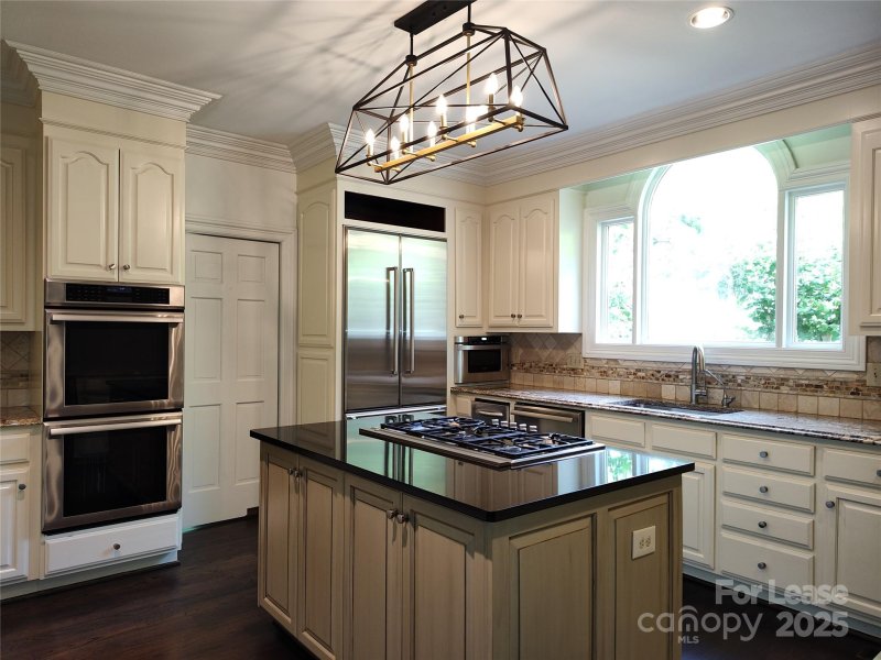 Property image 3 at 5630 Colony Road, Charlotte, NC 28226