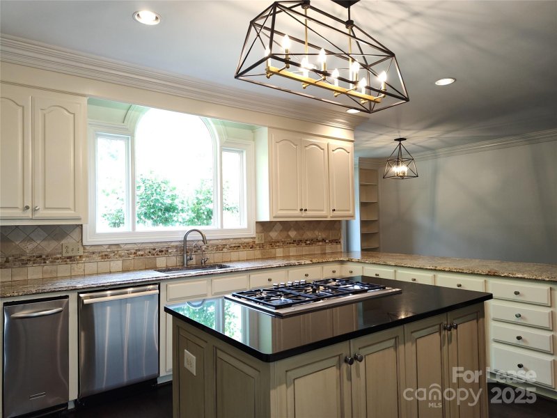 Property image 4 at 5630 Colony Road, Charlotte, NC 28226