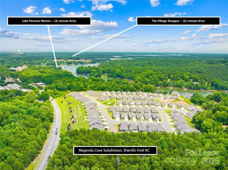 Property image 3 of 4592 Kobus Court in Magnolia Cove, Sherrills Ford, NC 28673