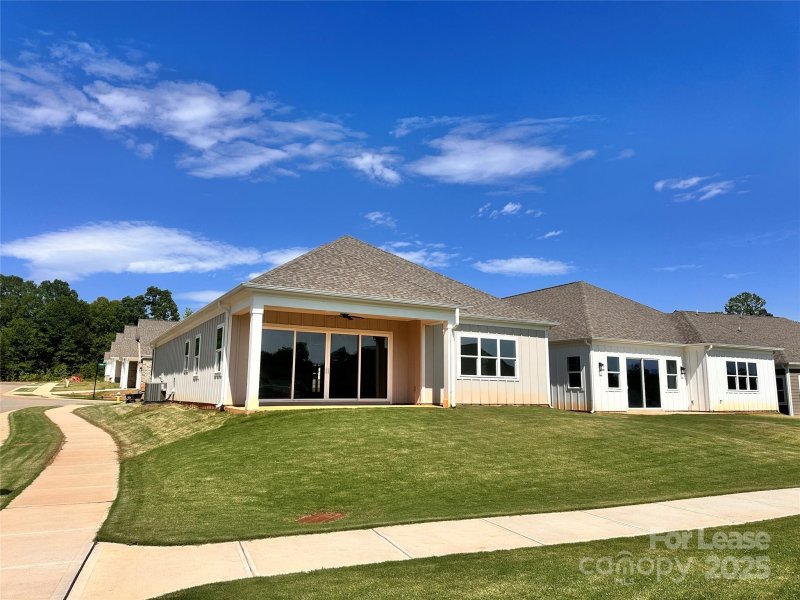 Property image 2 of 4703 Anise Circle in Magnolia Cove, Sherrills Ford, NC 28673