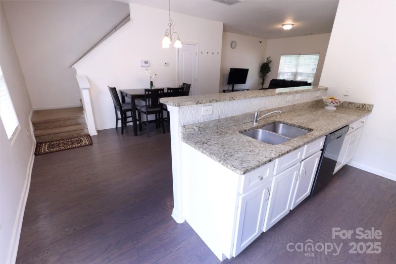 Property image 4 at 6919 Ware Road, Charlotte, NC 28212