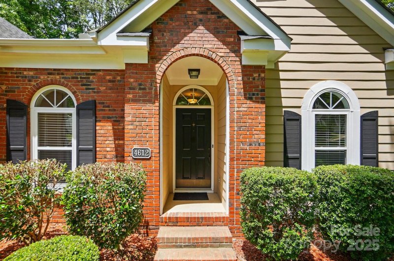 Property image 3 at 4612 Saxonbury Way, Charlotte, NC 28269