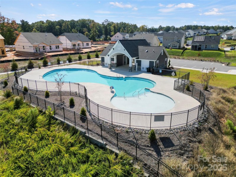 Property image 4 at 4122 Vista Pine Drive, Charlotte, NC 28215