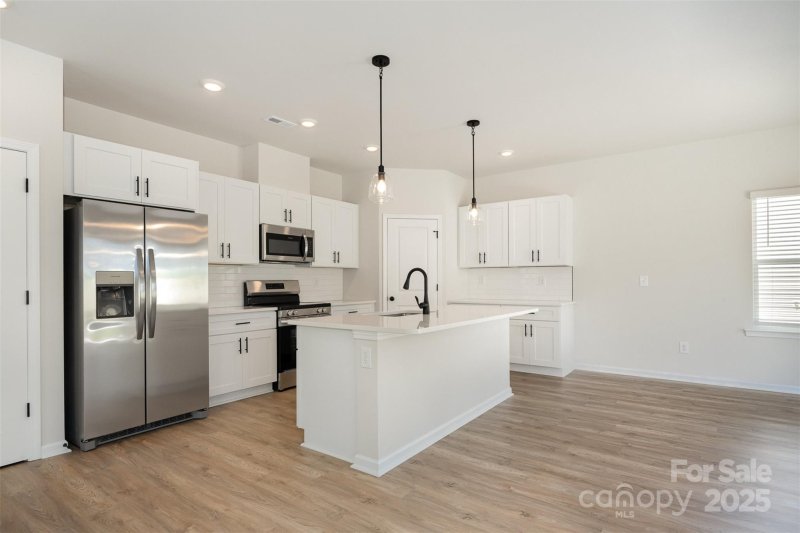 Property image 5 of 2023 Sadler Woods Lane in Sadler Village, Charlotte, NC 28214