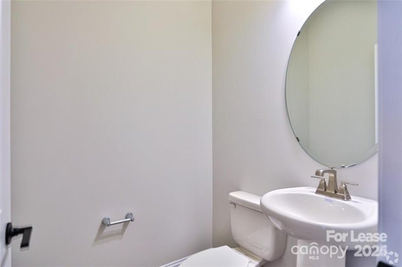 Property image 5 of 13105 Settlers Trail Court in Cedar Ridge, Charlotte, NC 28278