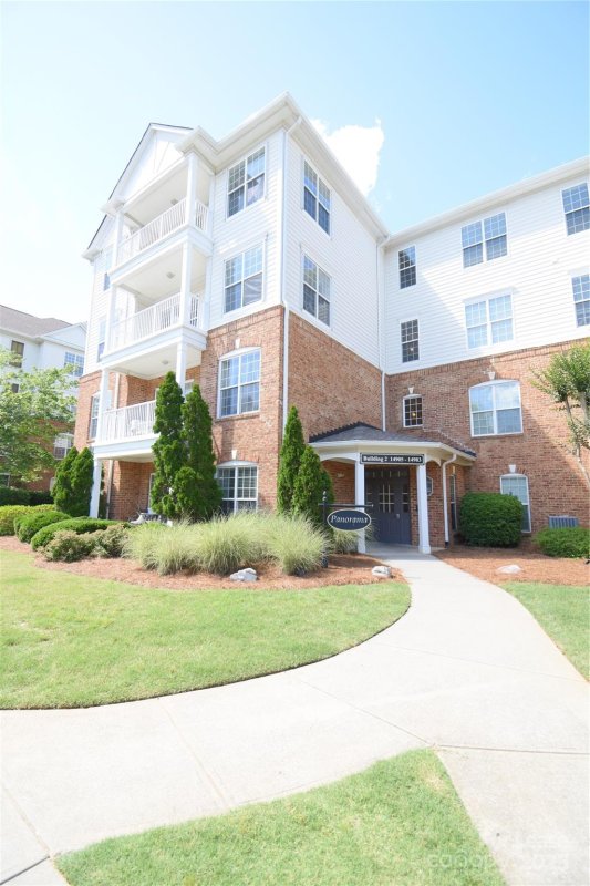 Property image 2 at 14945 Santa Lucia Drive, Charlotte, NC 28277