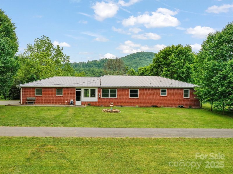 Property image 2 at 391 Ellen Avenue, Canton, NC 28716