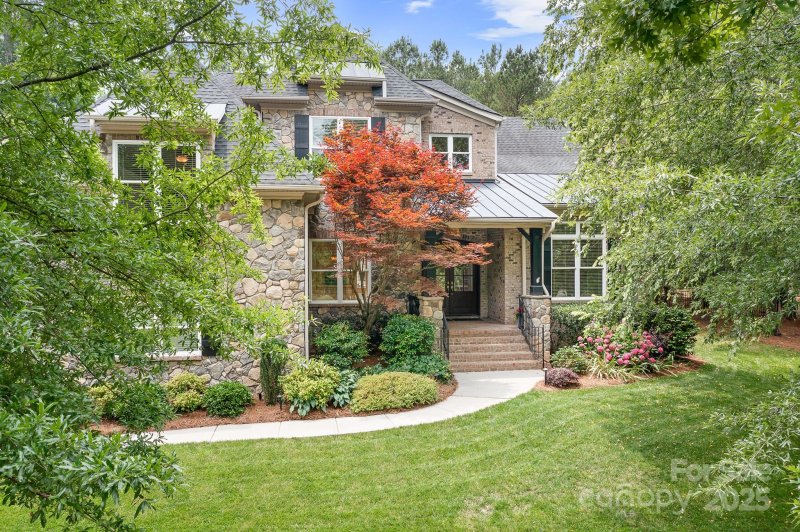 3204 Mcpherson Street