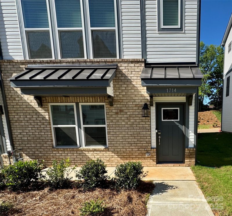 Property image 2 at 1714 Blanche Street, Charlotte, NC 28262