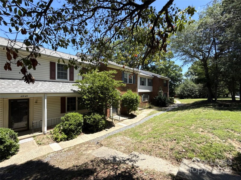 Property image 2 at 10949 Park Road, Charlotte, NC 28226