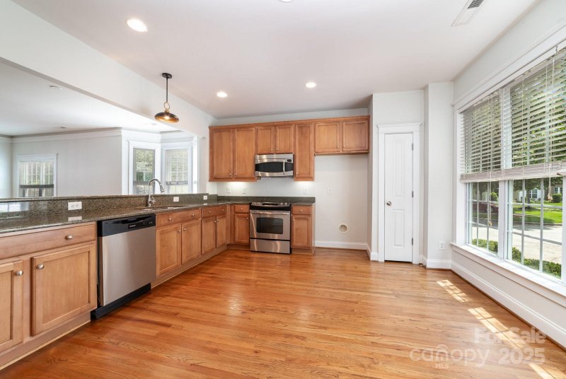 Property image 4 at 939 White Point Drive, Huntersville, NC 28078