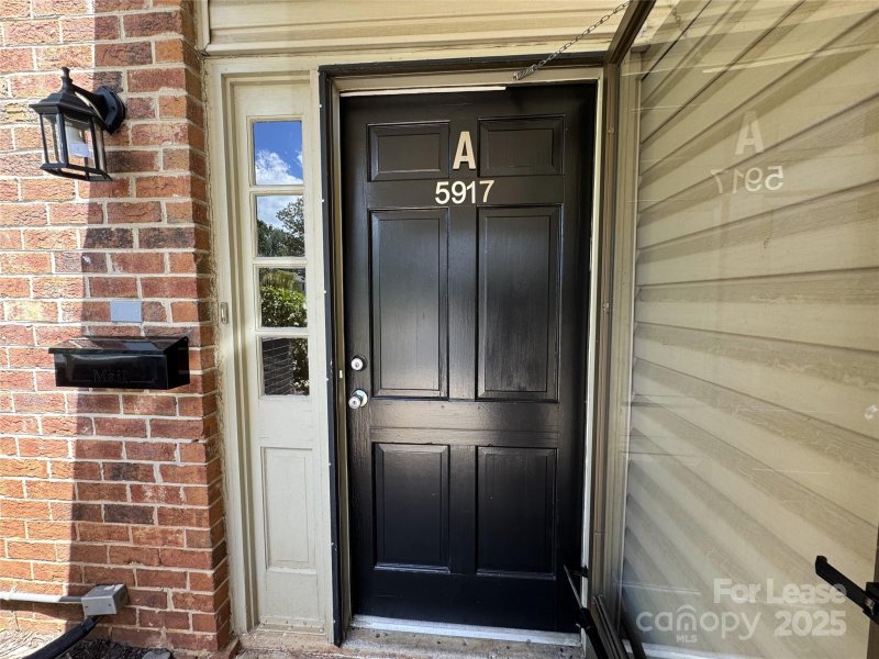 5917 Quail Hollow Road