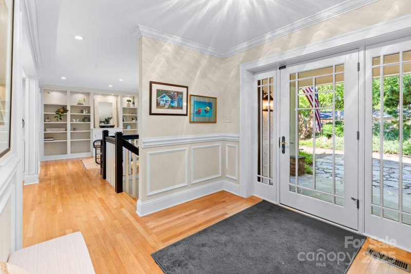 Property image 4 at 101 Windsor Road, Asheville, NC 28804