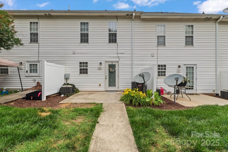 Property image 4 at 128 Locomotive Lane, Mooresville, NC 28115