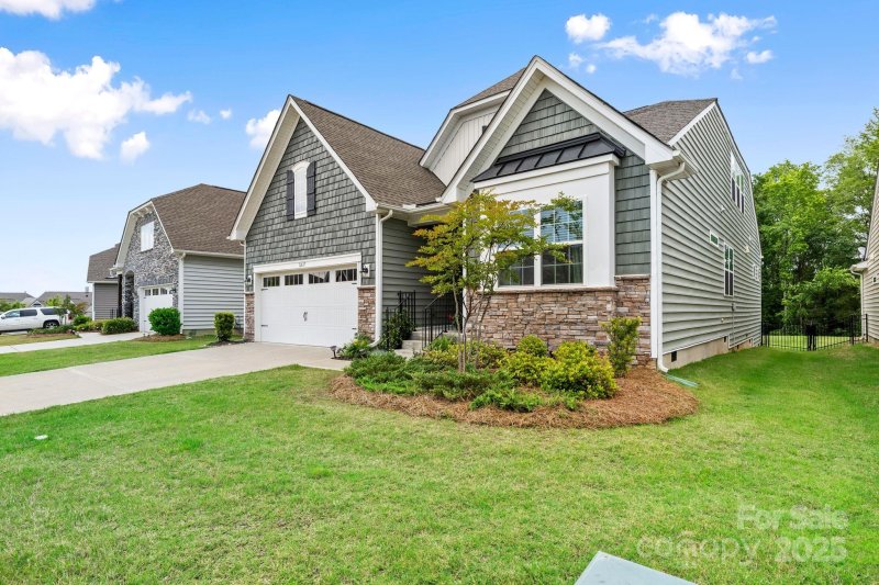 Property image 2 at 12637 Belmont Mansion Drive, Charlotte, NC 28273