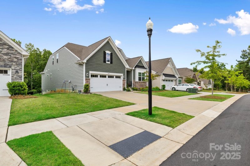 Property image 3 at 12637 Belmont Mansion Drive, Charlotte, NC 28273