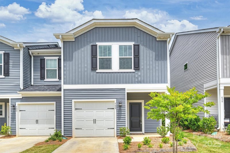 Property image 2 of 502 Tayberry Lane in Ashe Downs Townhomes, Fort Mill, SC 29715