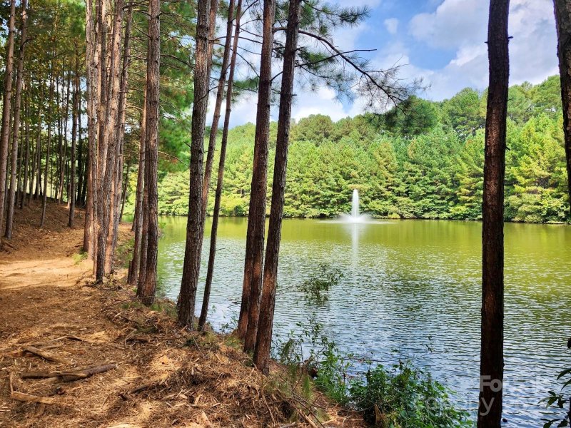 5025 Harbor View Drive