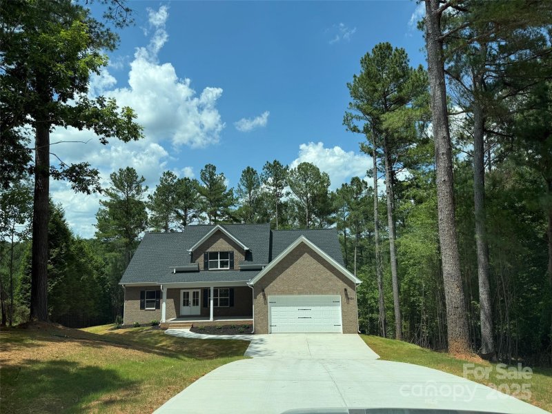 Property image 2 of 5025 Harbor View Drive in Anchors Landing, Granite Falls, NC 28630