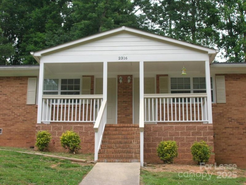 2316 Woodbridge Drive