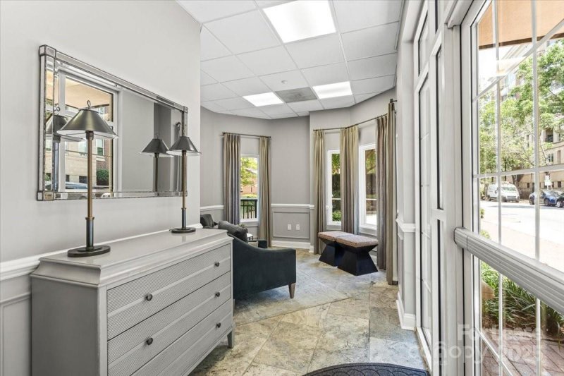Property image 4 at 401 N Church Street, Charlotte, NC 28202
