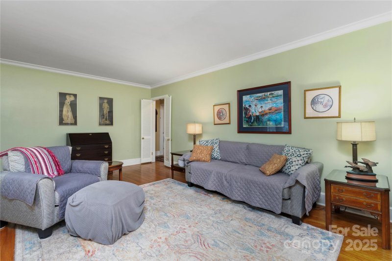 Property image 5 of 1740 Lansdale Drive in Windsor Park, Charlotte, NC 28205