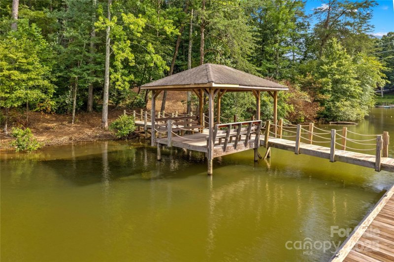 Property image 2 at 6644 Goose Point Drive, Denver, NC 28037