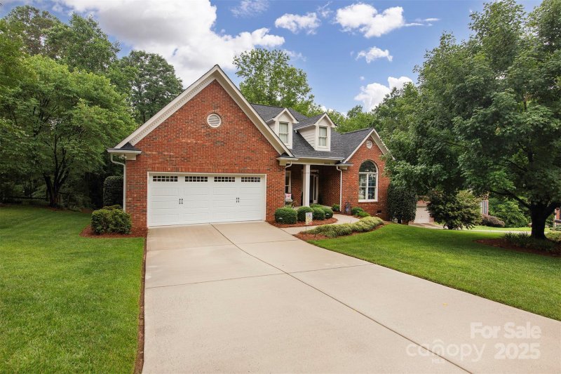 Property image 2 at 8008 Alba Court, Charlotte, NC 28269