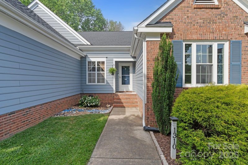 Property image 3 at 1310 Bellhook Place, Concord, NC 28027