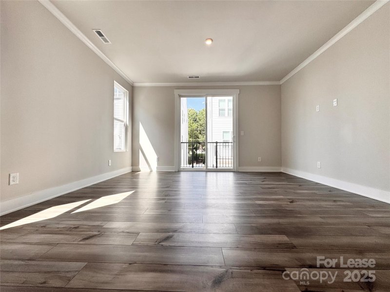 Property image 2 at 1015 Kokomo Lane, Charlotte, NC 28206