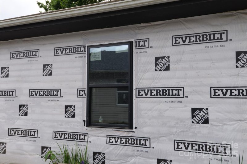 Property image 3 of 136 Edwards Avenue in Beacon Village, Swannanoa, NC 28778