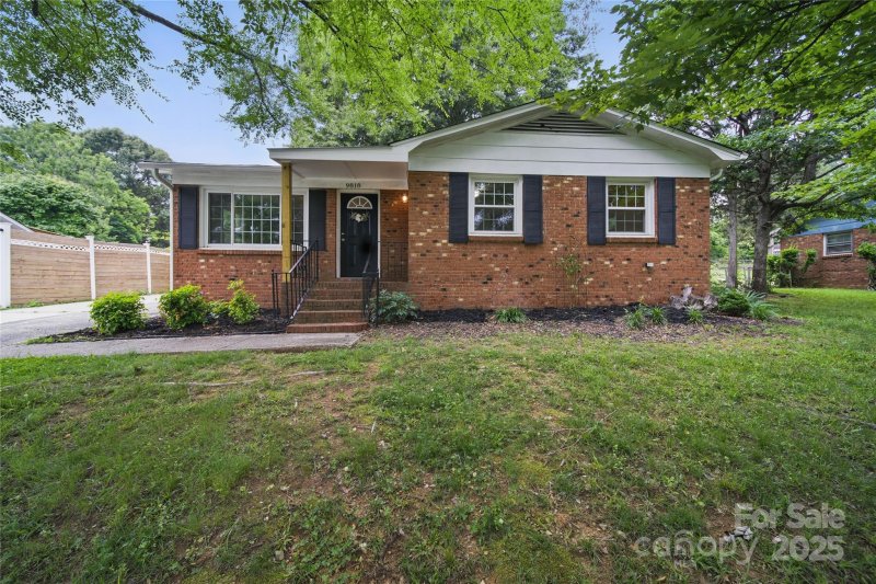 Property image 2 at 9818 Starwood Drive, Charlotte, NC 28215