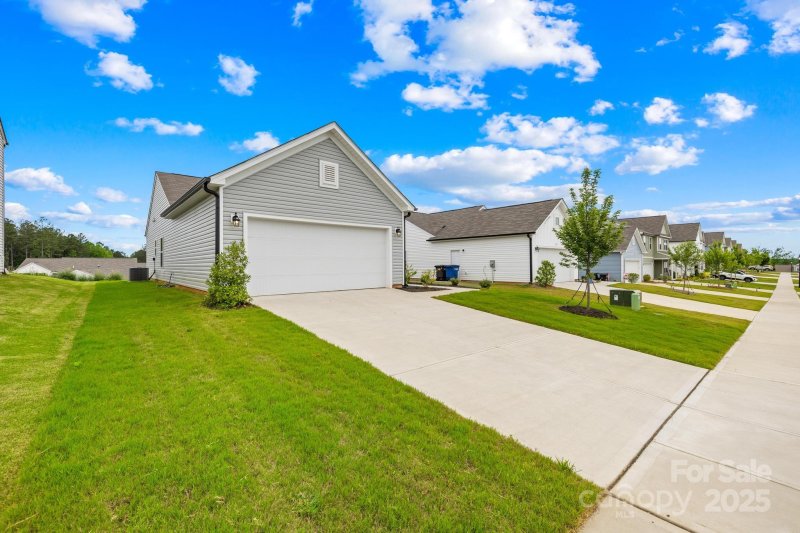 Property image 3 at 130 Slalom Street, Statesville, NC 28677