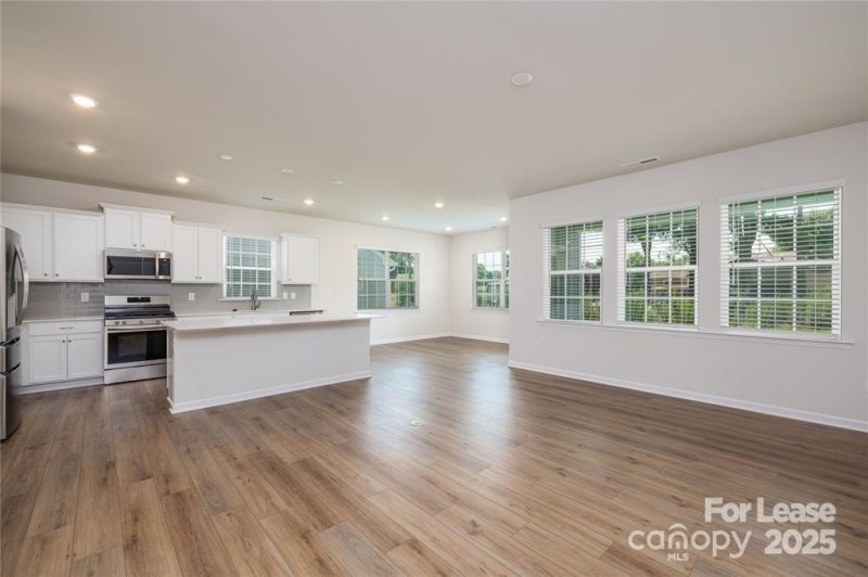 Property image 2 of 194 White Apple Way in Bell Farm, Statesville, NC 28625