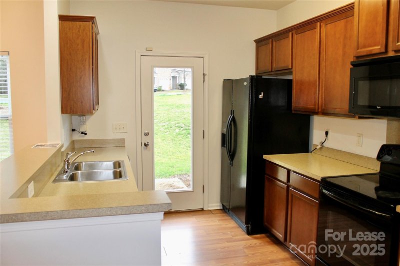 Property image 4 at 4774 Craigmoss Lane, Charlotte, NC 28278